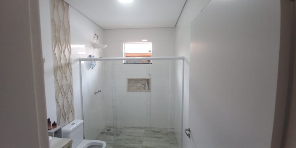 banheiro2-casa-0013-corretor-rcv-imoveis-imobiliaria